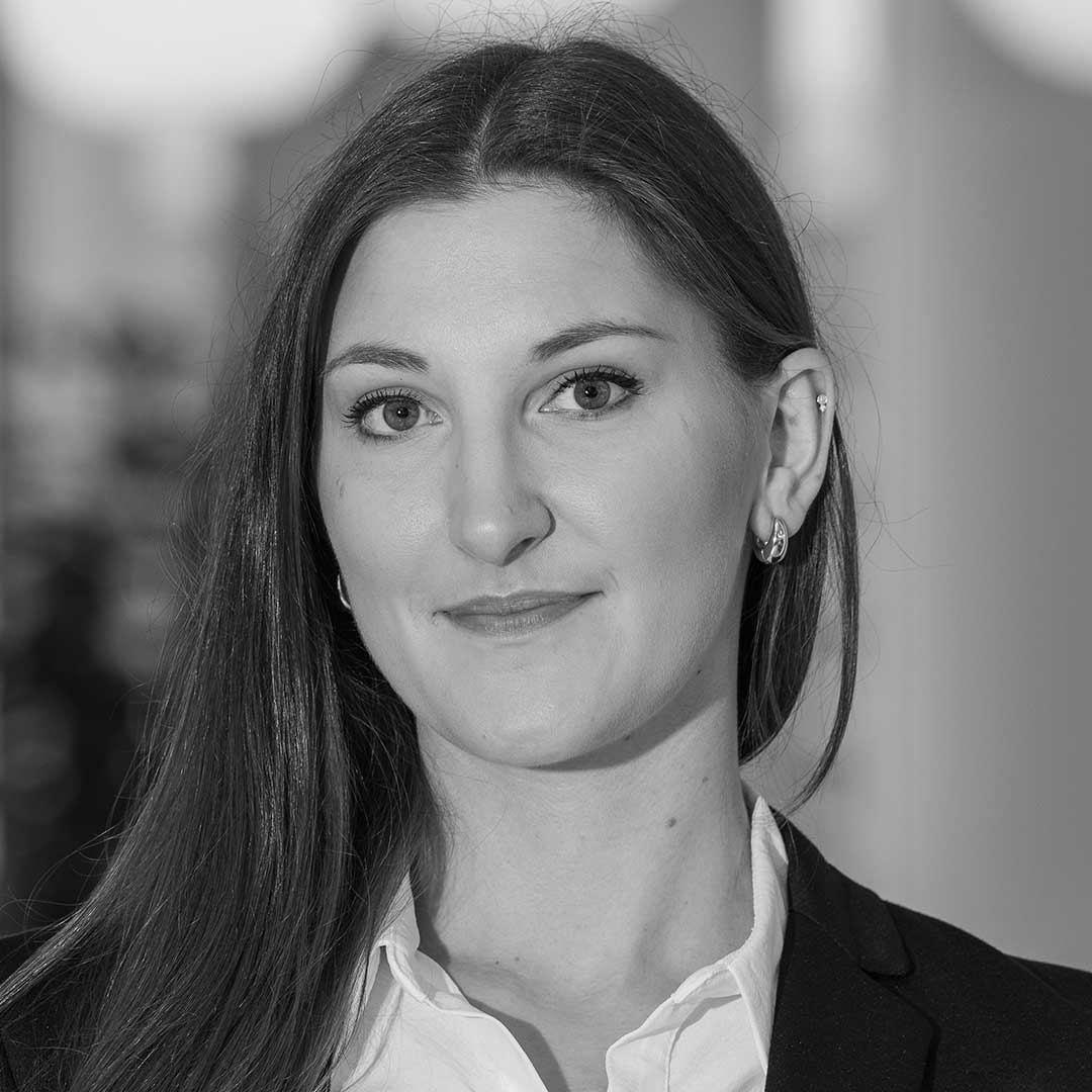 En bild på Anna Kallay Verahill Familjejuridik